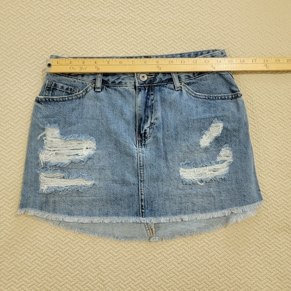 Vanilla Star Distressed Fringe High Low Hem Denim Mini Jeans Skirt Size 5 - Picture 13 of 16